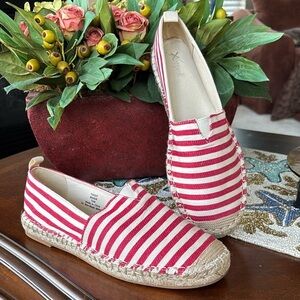 Brand New Xappeal Red Striped Natural Canvas Maisie Espadrilles Slip on Flats